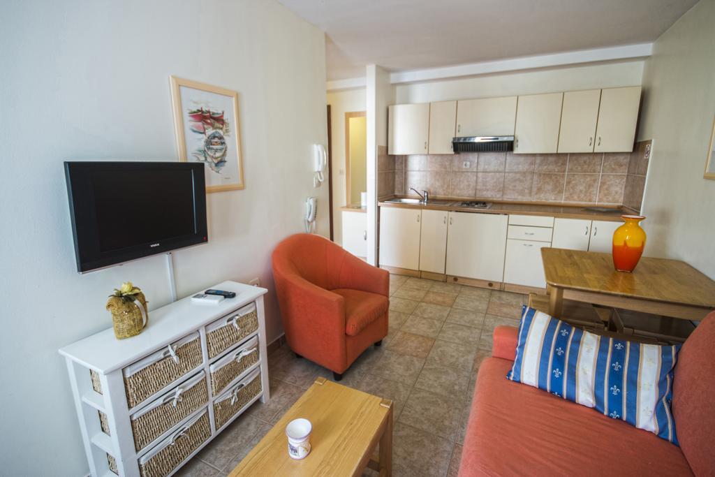 Aparthotel Castrum Novum Novigrad (Istria) Номер фото