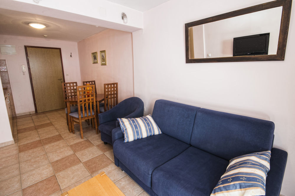 Aparthotel Castrum Novum Novigrad (Istria) Екстер'єр фото
